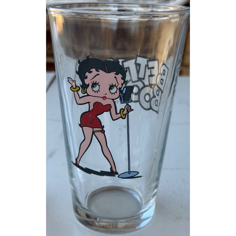 Set of 4 Betty Boop Classic Collectible 16 oz. Drinking Glasses 6" Tall (READ) - Picture 5 of 16